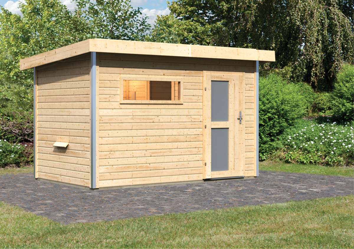 Karibu Saunahaus Skrollan 1 mit Vorraum als Gartensauna aus Massivholz im Garten mit Glasfront